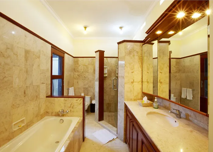 Bali Diamond Estates & * Keramas